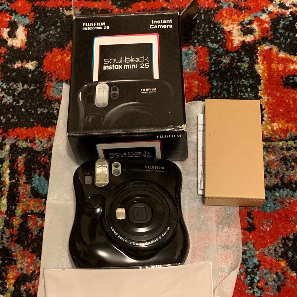 FujiFilm Instax Mini 25